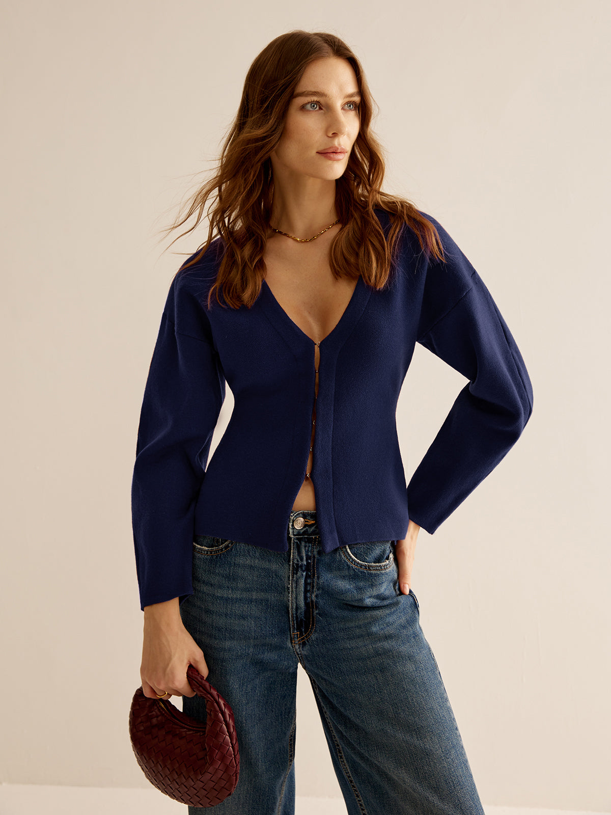 V-Neck Versatile Slim Fitted Hırka