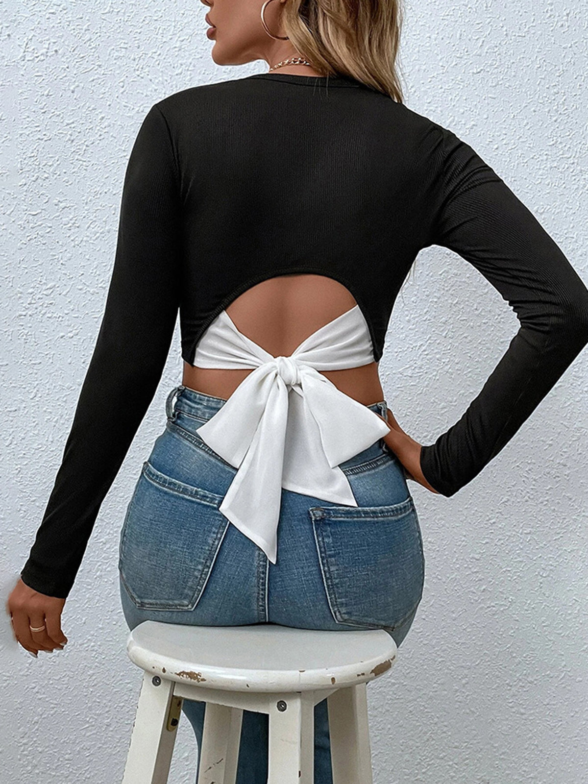 Tie Beck Skinny Crop Bluz